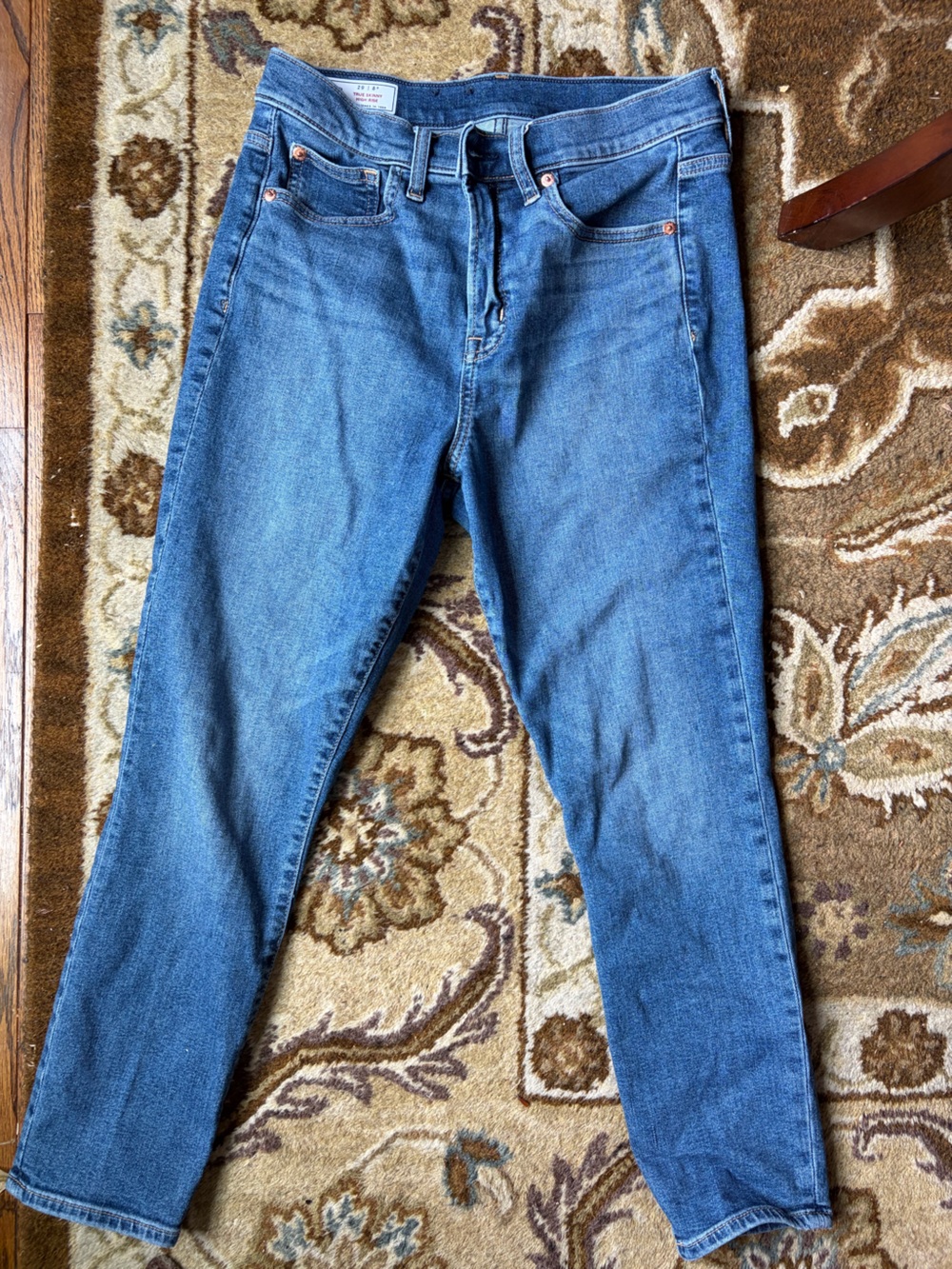 GAP Straight-Leg Jeans in Classic Blue
